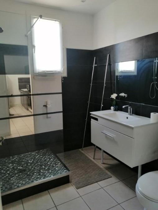Mas La Farelle Gite, Fitness & Salle De Jeux Gratuite & Spa En Supplement Nimes Luaran gambar